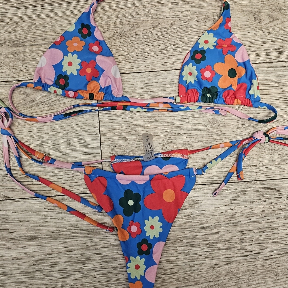 Bikini thong flower set size M